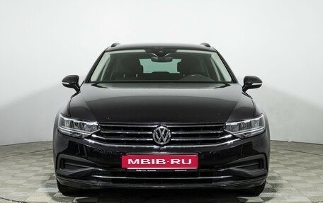 Volkswagen Passat B8 рестайлинг, 2019 год, 2 250 000 рублей, 2 фотография