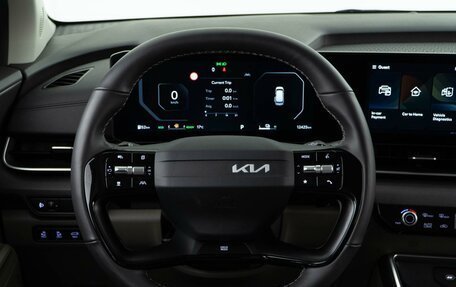 KIA Carnival, 2025 год, 6 098 999 рублей, 18 фотография