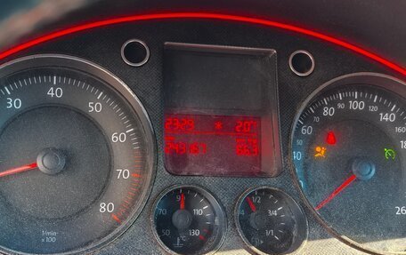 Volkswagen Passat B6, 2005 год, 300 000 рублей, 9 фотография