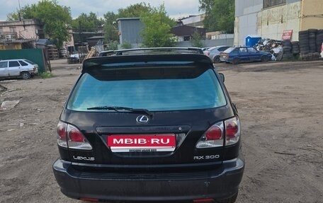 Lexus RX IV рестайлинг, 2002 год, 900 000 рублей, 5 фотография