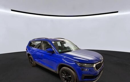 Skoda Kodiaq I, 2022 год, 2 632 000 рублей, 3 фотография