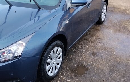 Chevrolet Cruze II, 2011 год, 650 000 рублей, 6 фотография