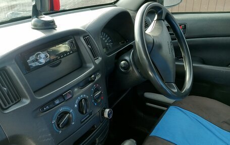 Toyota Probox I, 2005 год, 550 000 рублей, 6 фотография