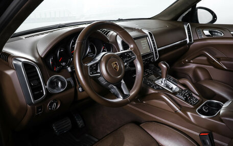 Porsche Cayenne III, 2015 год, 3 590 000 рублей, 23 фотография