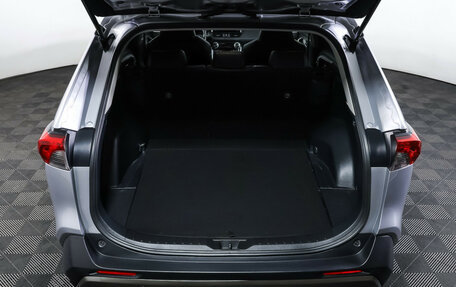 Toyota RAV4, 2022 год, 3 830 000 рублей, 10 фотография