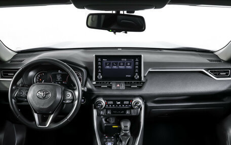 Toyota RAV4, 2022 год, 3 830 000 рублей, 17 фотография