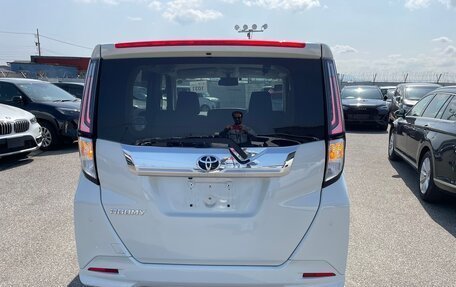 Toyota Roomy I, 2022 год, 1 150 000 рублей, 3 фотография