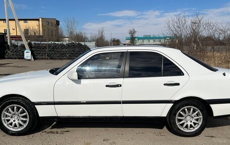 Mercedes-Benz C-Класс, 1996 год, 650 000 рублей, 3 фотография