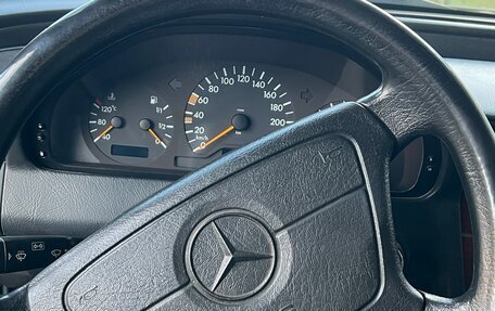 Mercedes-Benz C-Класс, 1996 год, 650 000 рублей, 22 фотография
