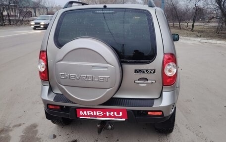 Chevrolet Niva I рестайлинг, 2017 год, 750 000 рублей, 2 фотография