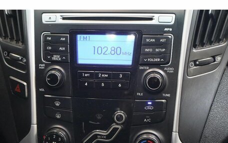 Hyundai Sonata VI, 2011 год, 969 000 рублей, 12 фотография