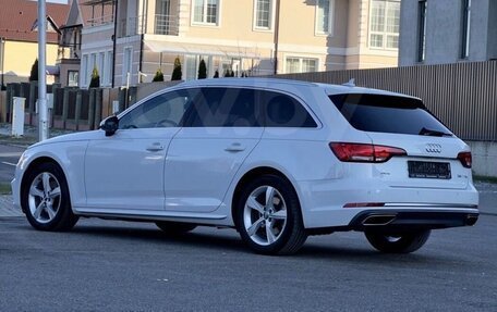 Audi A4, 2019 год, 2 350 000 рублей, 6 фотография