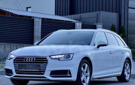 Audi A4, 2019 год, 2 350 000 рублей, 9 фотография