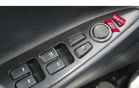 Hyundai Sonata VI, 2011 год, 969 000 рублей, 14 фотография