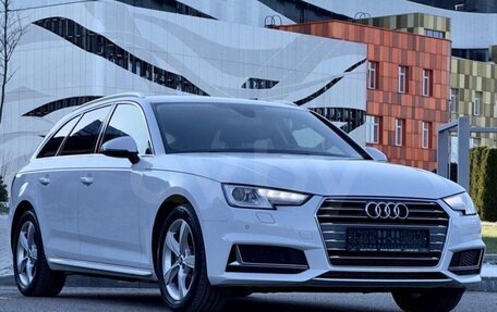 Audi A4, 2019 год, 2 350 000 рублей, 10 фотография