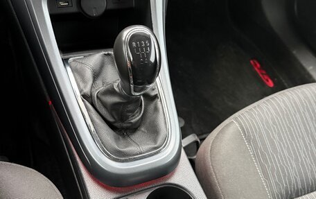 Opel Astra J, 2013 год, 1 050 000 рублей, 16 фотография