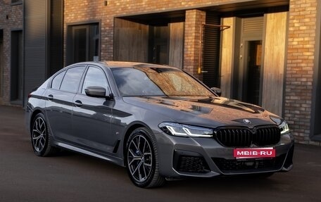 BMW 5 серия, 2021 год, 4 600 000 рублей, 6 фотография