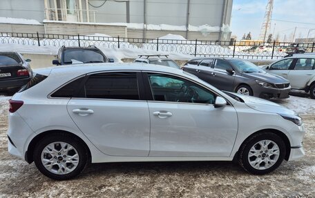 KIA cee'd III, 2022 год, 2 350 000 рублей, 18 фотография