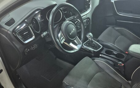 KIA cee'd III, 2022 год, 2 350 000 рублей, 30 фотография