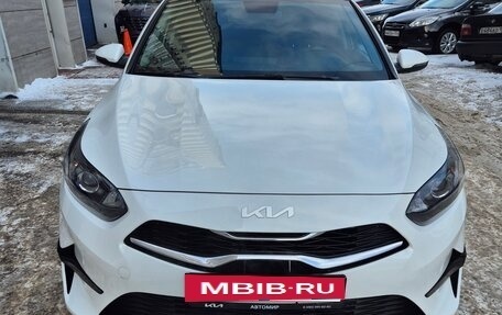 KIA cee'd III, 2022 год, 2 350 000 рублей, 22 фотография