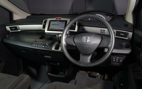 Honda Freed I, 2011 год, 1 220 111 рублей, 10 фотография