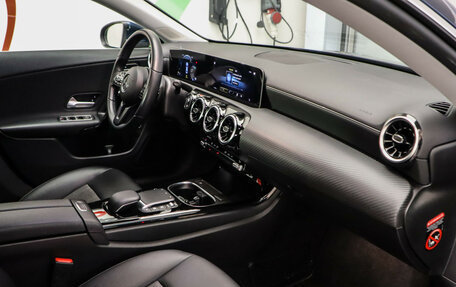 Mercedes-Benz CLA, 2020 год, 3 290 000 рублей, 25 фотография