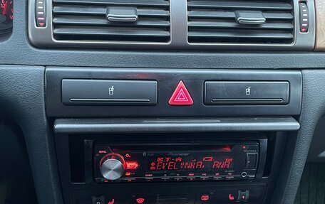 Audi A6, 1997 год, 390 000 рублей, 28 фотография