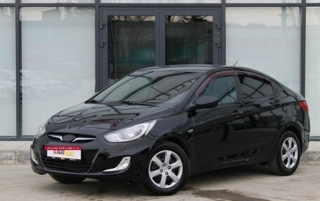 Hyundai Solaris II рестайлинг, 2013 год, 620 000 рублей, 1 фотография