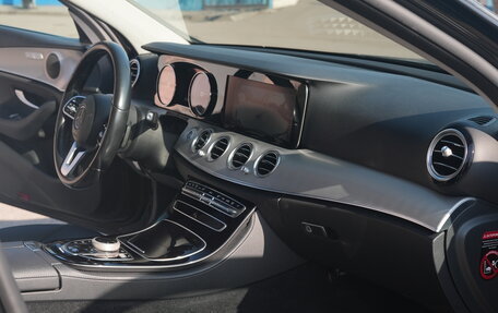 Mercedes-Benz E-Класс, 2020 год, 2 212 000 рублей, 11 фотография