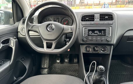 Volkswagen Polo VI (EU Market), 2017 год, 1 050 000 рублей, 3 фотография