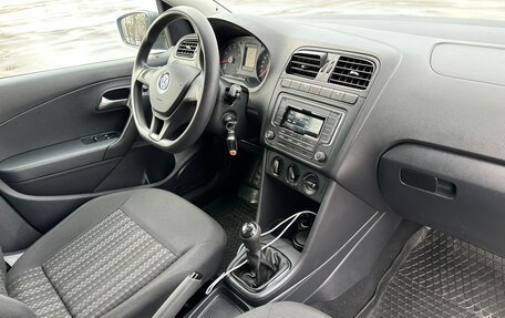 Volkswagen Polo VI (EU Market), 2017 год, 1 050 000 рублей, 21 фотография