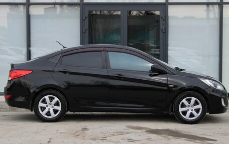 Hyundai Solaris II рестайлинг, 2013 год, 620 000 рублей, 5 фотография