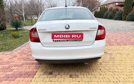 Skoda Rapid I, 2018 год, 900 000 рублей, 2 фотография