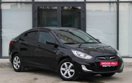 Hyundai Solaris II рестайлинг, 2013 год, 620 000 рублей, 3 фотография