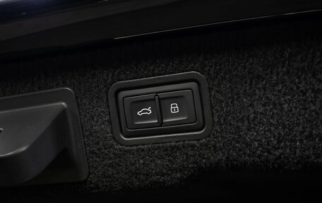 Audi S8, 2021 год, 10 498 000 рублей, 27 фотография
