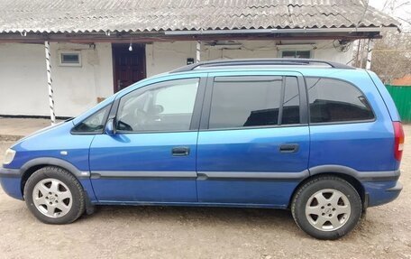 Opel Zafira A рестайлинг, 2002 год, 390 000 рублей, 2 фотография