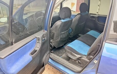 Opel Zafira A рестайлинг, 2002 год, 390 000 рублей, 7 фотография