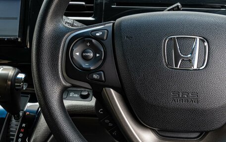 Honda Stepwgn IV, 2019 год, 2 340 000 рублей, 16 фотография