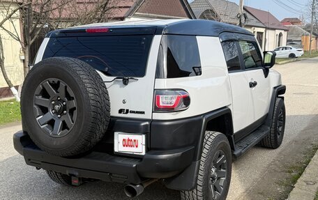 Toyota FJ Cruiser, 2015 год, 3 990 000 рублей, 4 фотография