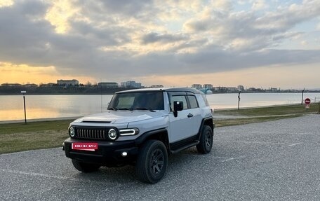 Toyota FJ Cruiser, 2015 год, 3 990 000 рублей, 7 фотография