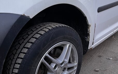 Volkswagen Caddy III рестайлинг, 2011 год, 550 000 рублей, 4 фотография