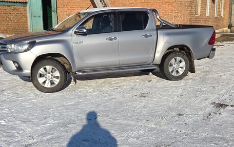 Toyota Hilux VII, 2015 год, 2 100 000 рублей, 3 фотография