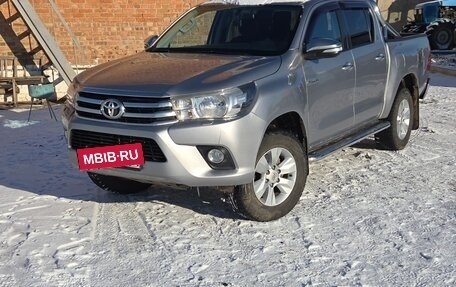 Toyota Hilux VII, 2015 год, 2 100 000 рублей, 2 фотография