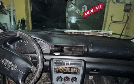 Audi A4, 1995 год, 120 000 рублей, 6 фотография