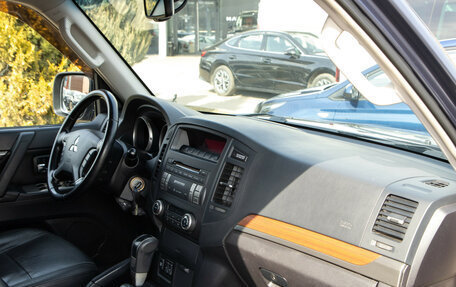 Mitsubishi Pajero IV, 2007 год, 1 788 000 рублей, 7 фотография