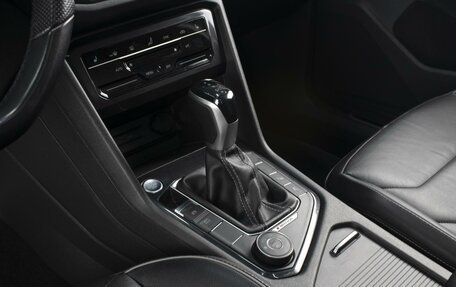 Volkswagen Tiguan II, 2021 год, 3 475 000 рублей, 11 фотография