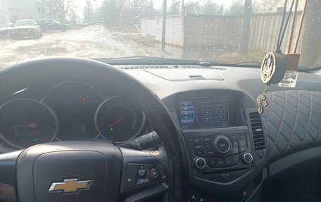 Chevrolet Cruze II, 2011 год, 570 000 рублей, 3 фотография