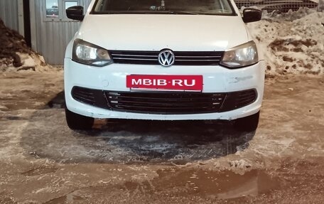 Volkswagen Polo VI (EU Market), 2010 год, 412 000 рублей, 2 фотография