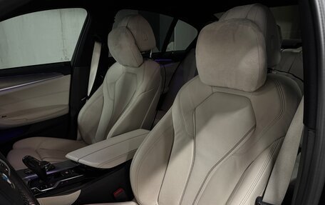 BMW 5 серия, 2018 год, 5 890 000 рублей, 14 фотография