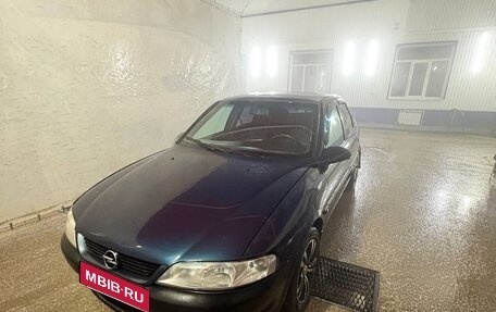 Opel Vectra B рестайлинг, 1996 год, 180 000 рублей, 1 фотография